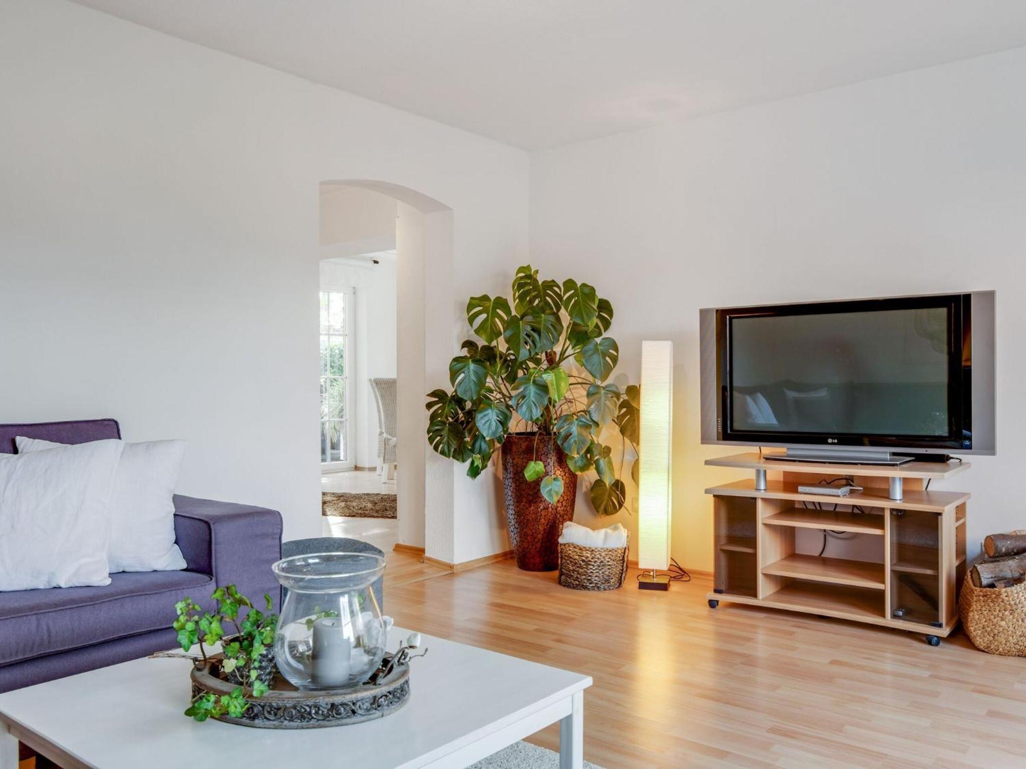 Enticing Holiday Home In Oldenburg With Garden Near Sea Dannau Kültér fotó