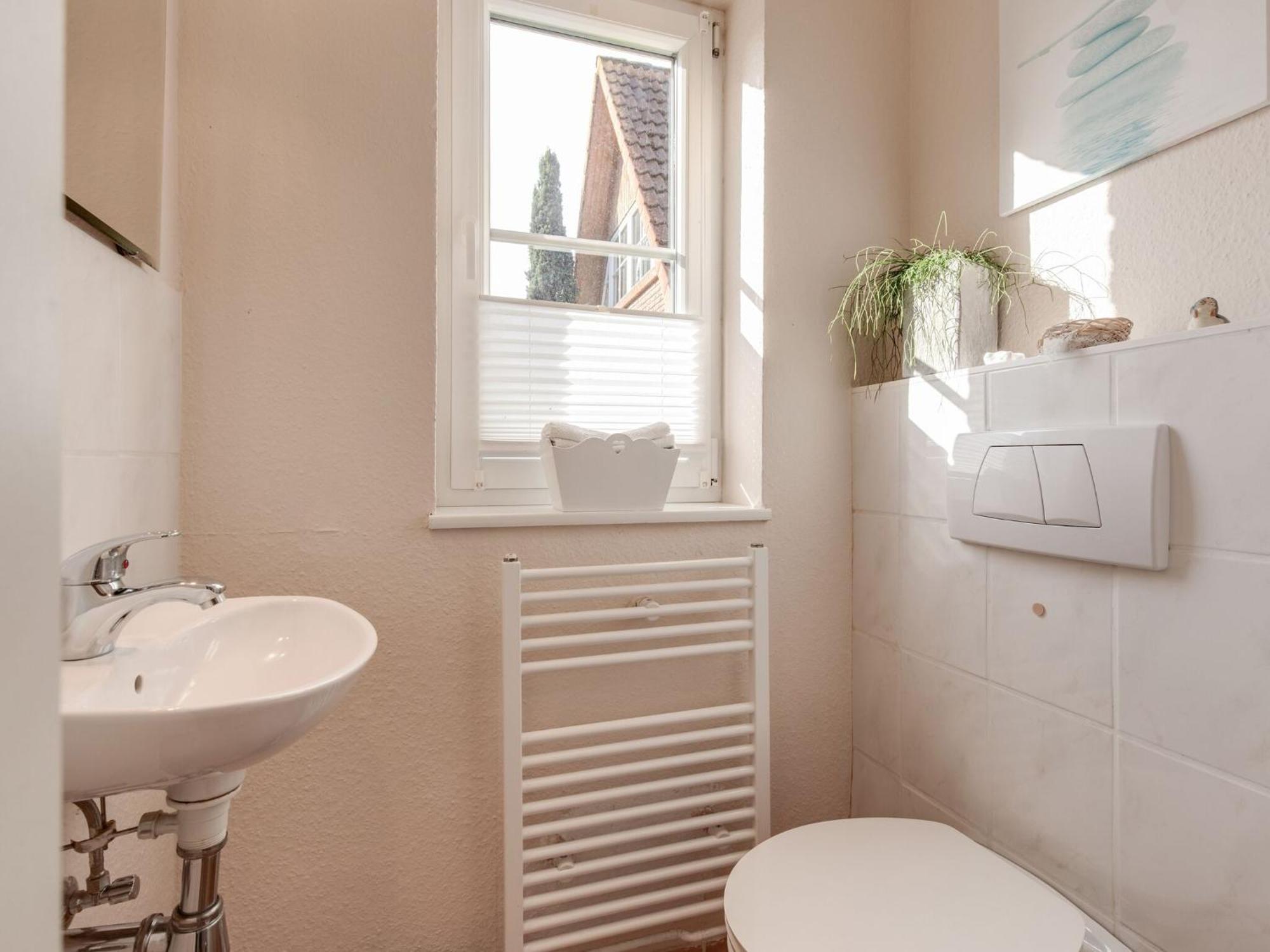 Enticing Holiday Home In Oldenburg With Garden Near Sea Dannau Kültér fotó