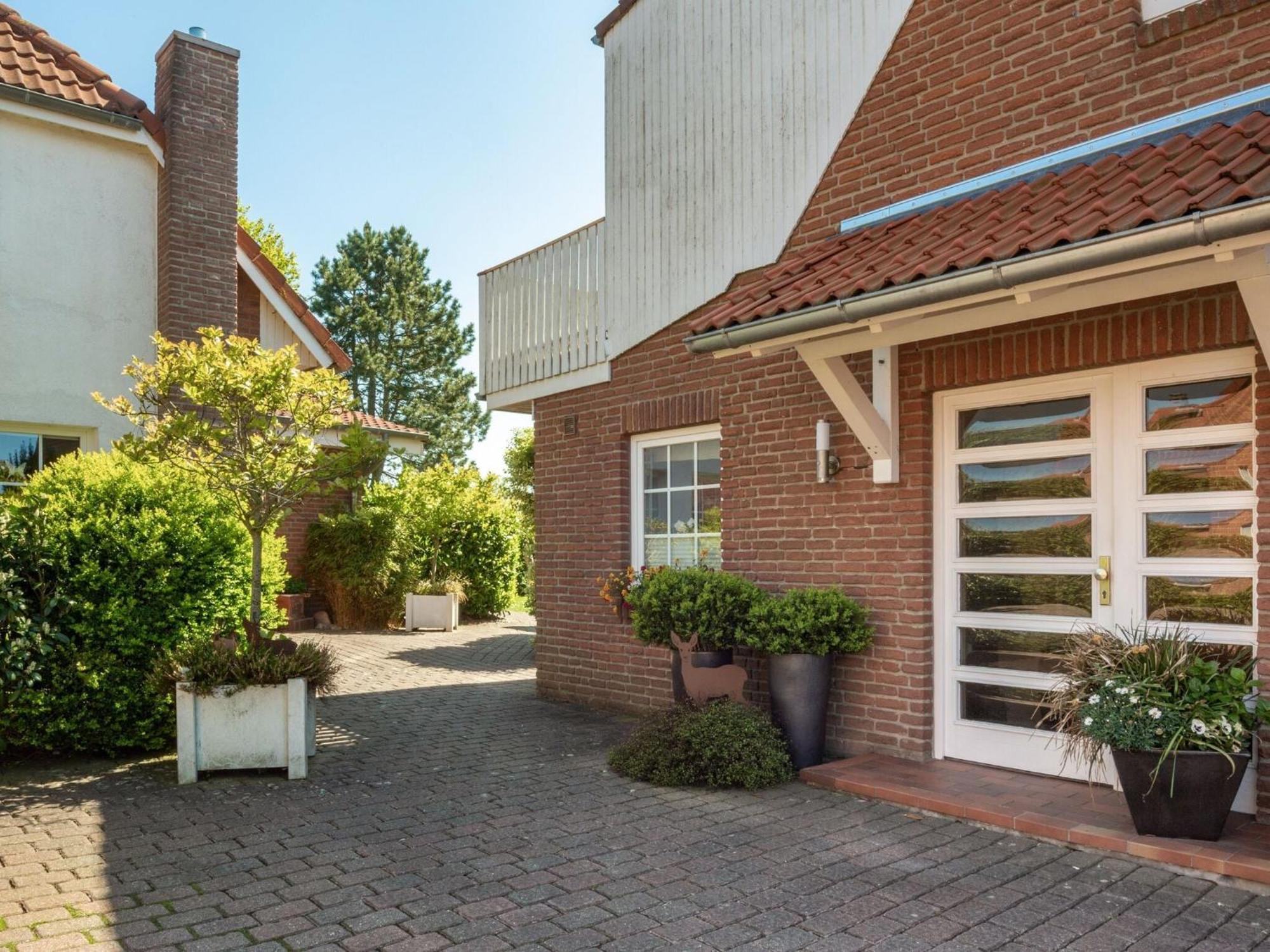 Enticing Holiday Home In Oldenburg With Garden Near Sea Dannau Kültér fotó