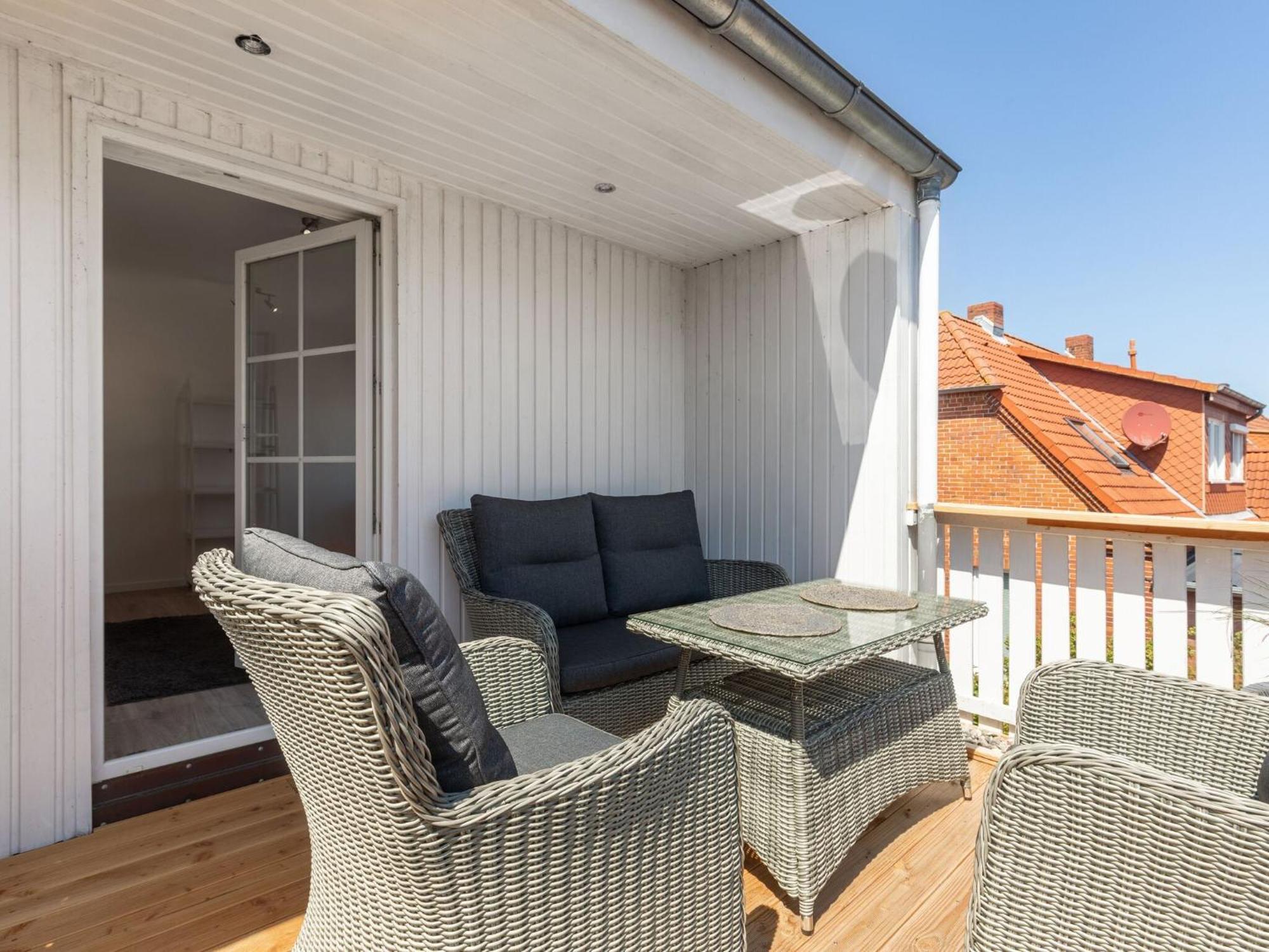 Enticing Holiday Home In Oldenburg With Garden Near Sea Dannau Kültér fotó